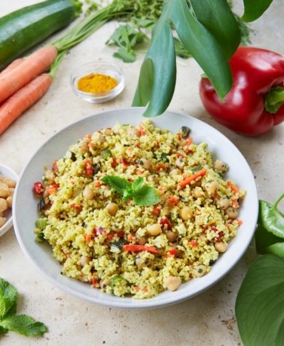 Ensalada de cuscús  con garbanzos y verduras